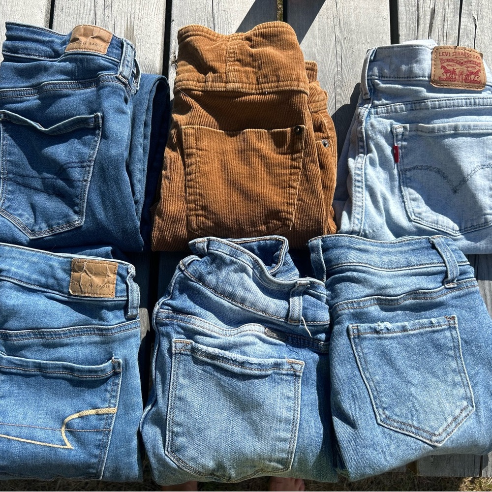 6 pairs of women’s jeans - all fit like a size 4